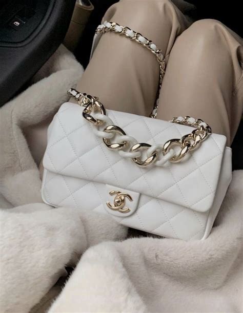 chanel bag aesthetic.